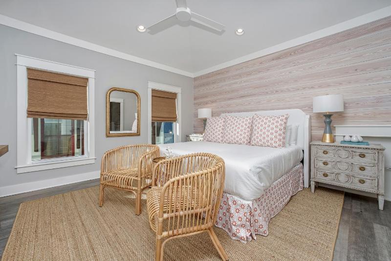 110 Surfer Lane - image 6