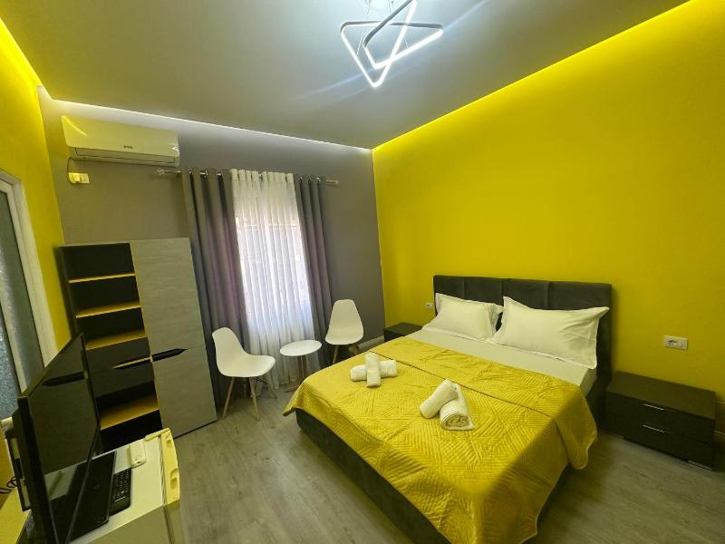 Algen Room's - image 8