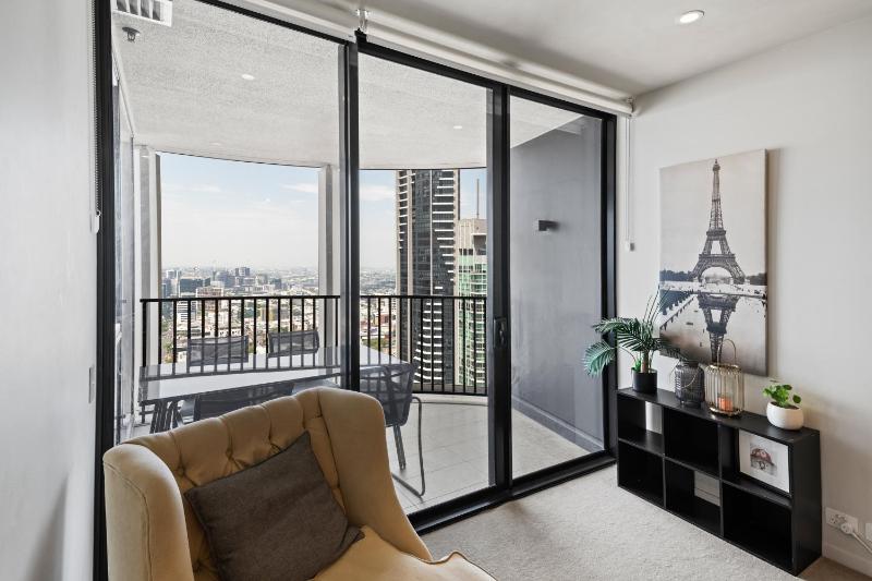 Queen St Residence - image 13
