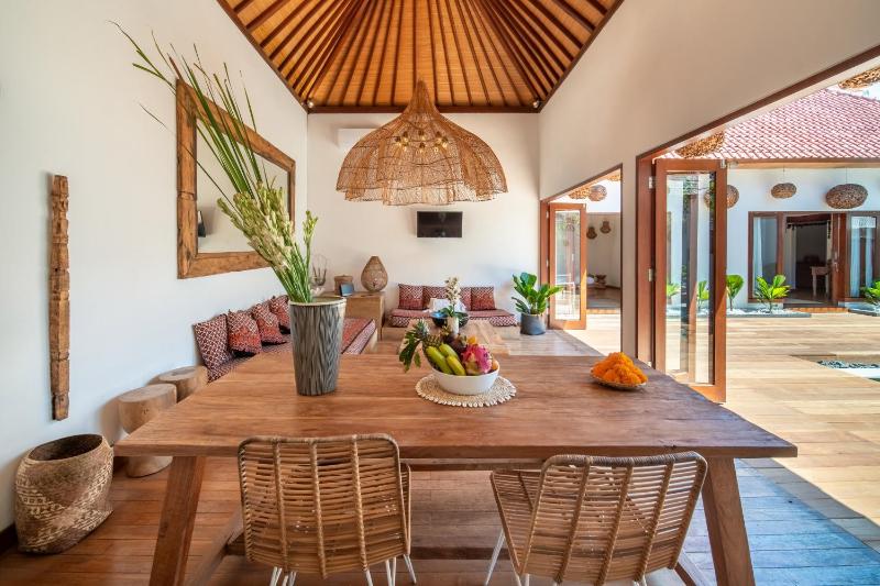 Villa Makasih by Villa Finder - image 5