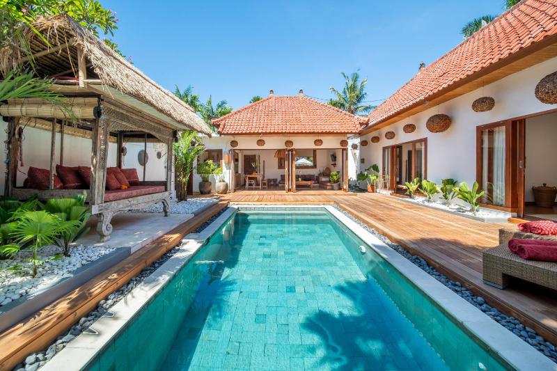 Villa Makasih by Villa Finder - image 13