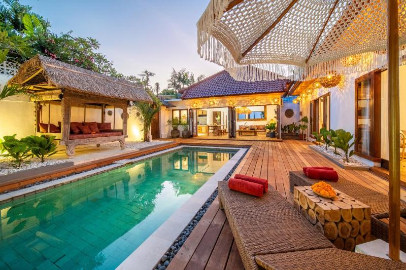 Villa Makasih by Villa Finder - image 15