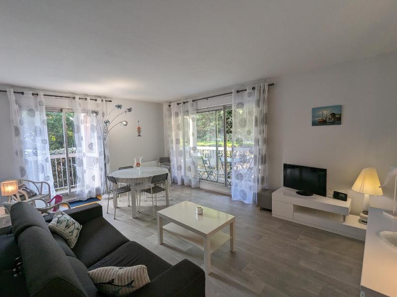 Arcachon Centre - Joli T3 Tout Confort - 4 Personnes - Balcons - Parking Securise - FR-1-420-34 - image 1