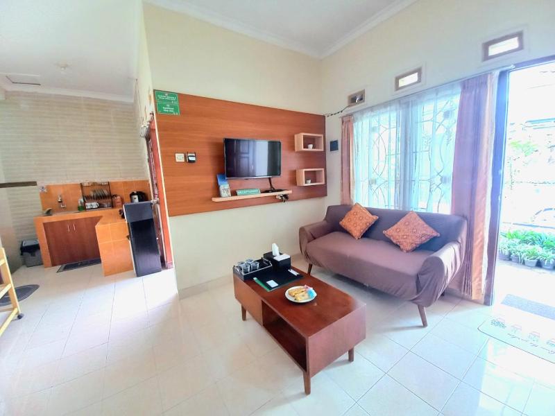 Homestay Syariah Condongcatur By Simply Homy - image 10