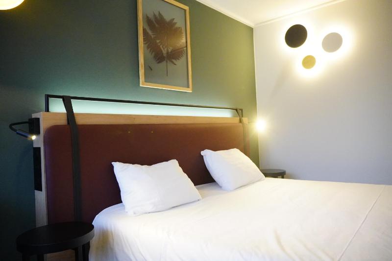Superior Room - 1 Double Bed image 2