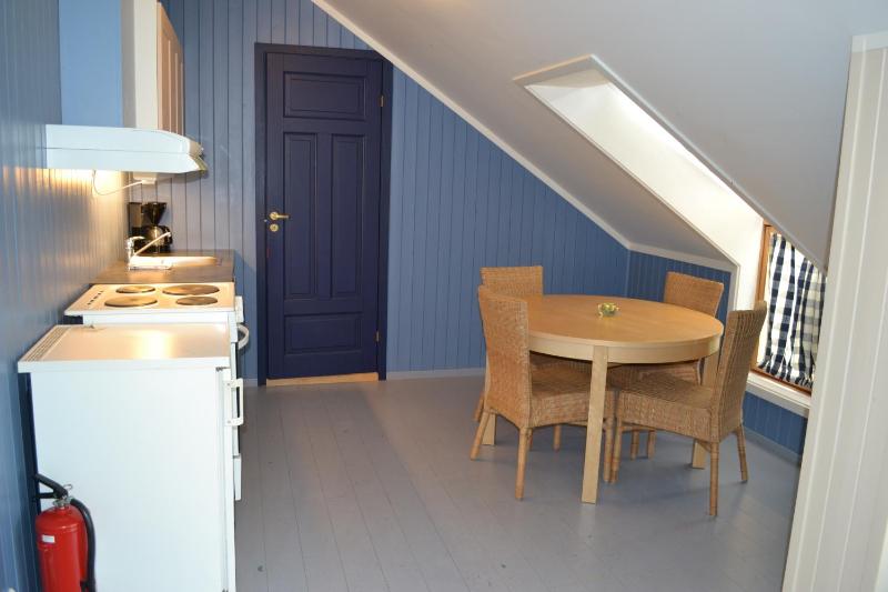 One-Bedroom Apartment image 1
