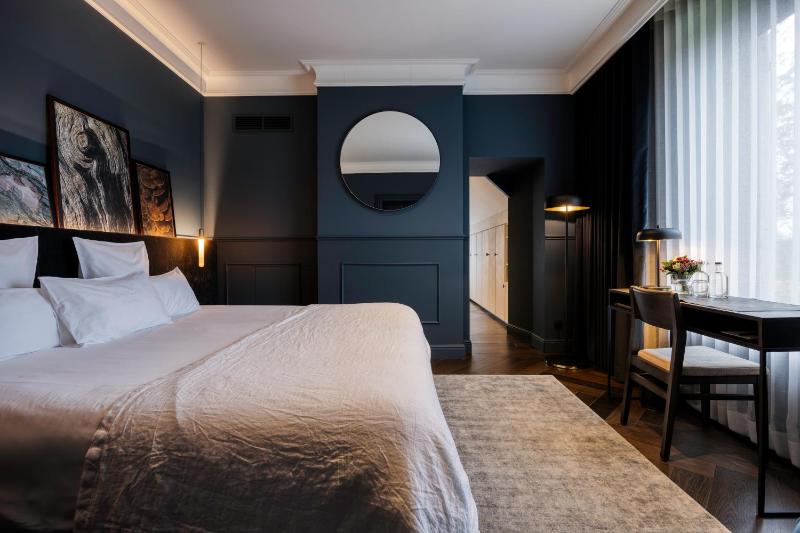 Junior Suite image 1