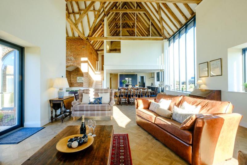 Upper Barn - a large family house by Aldeburgh Coastal Cottages - image 26