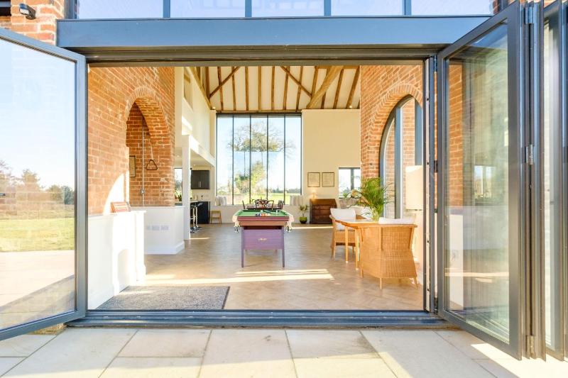 Upper Barn - a large family house by Aldeburgh Coastal Cottages - image 30