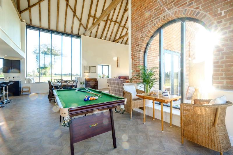 Upper Barn - a large family house by Aldeburgh Coastal Cottages - image 28