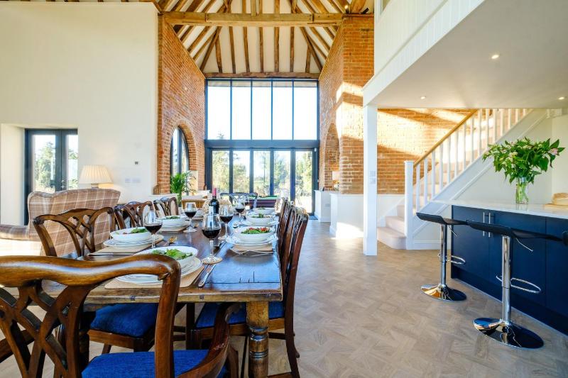 Upper Barn - a large family house by Aldeburgh Coastal Cottages - image 13
