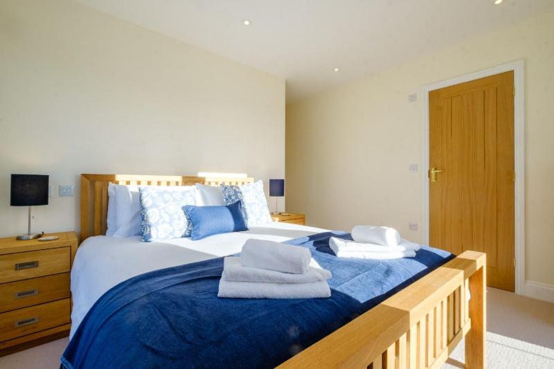 Upper Barn - a large family house by Aldeburgh Coastal Cottages - image 43