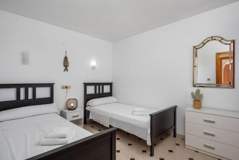Villa Aloe - PlusHolidays - image 23