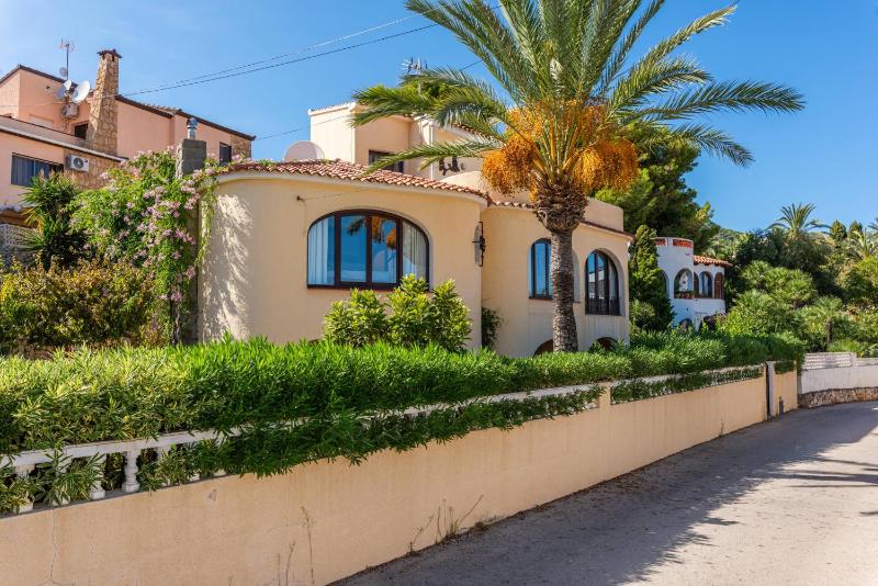 Villa Aloe - PlusHolidays - image 34