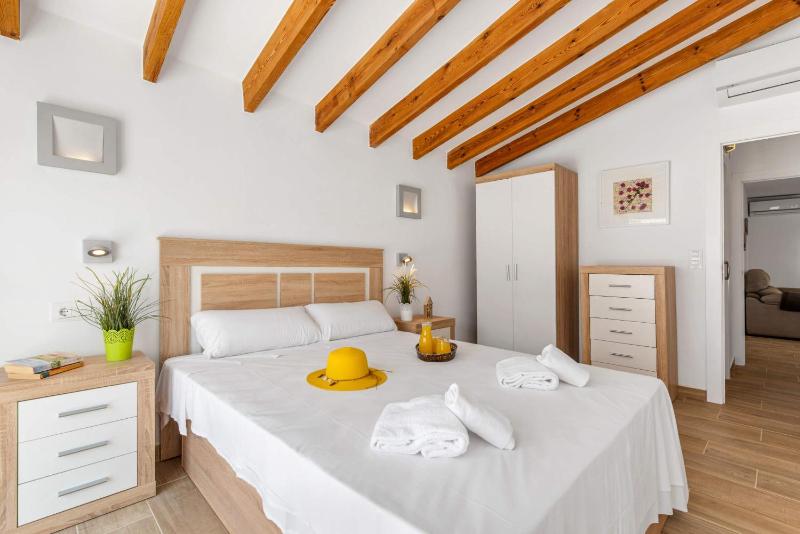 Villa Amanecer - PlusHolidays - image 34