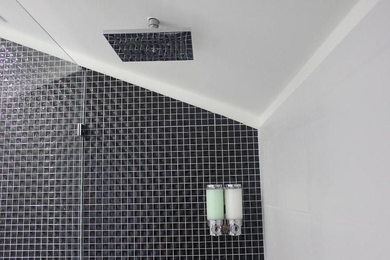 Triple Room image 2