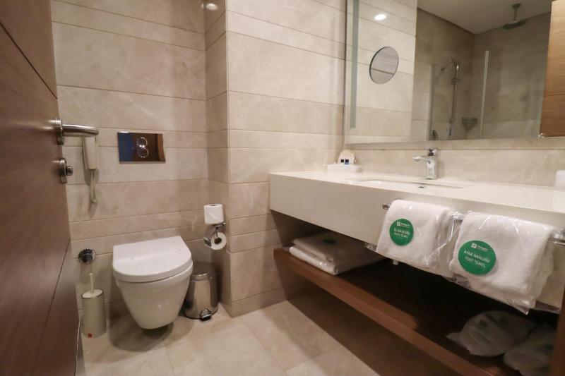 Standard Room image 4