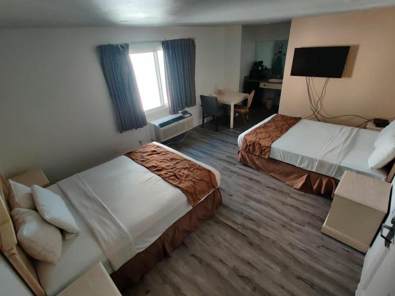 Deluxe Double Room image 1