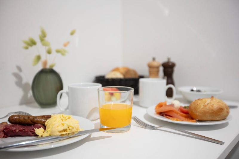 Standard Room - Kitchenette image 2