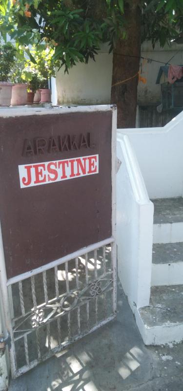 Jestine Homestay - image 10