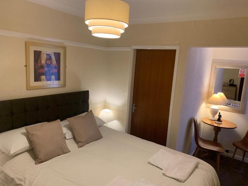 King Room image 2