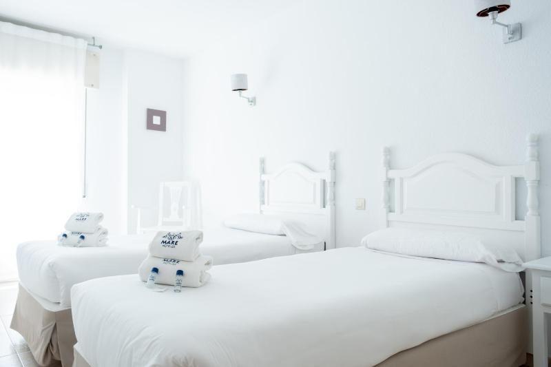 Double or Twin Room image 3