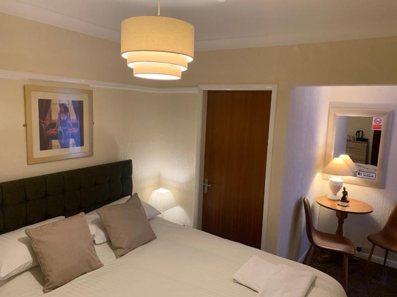 King Room image 1