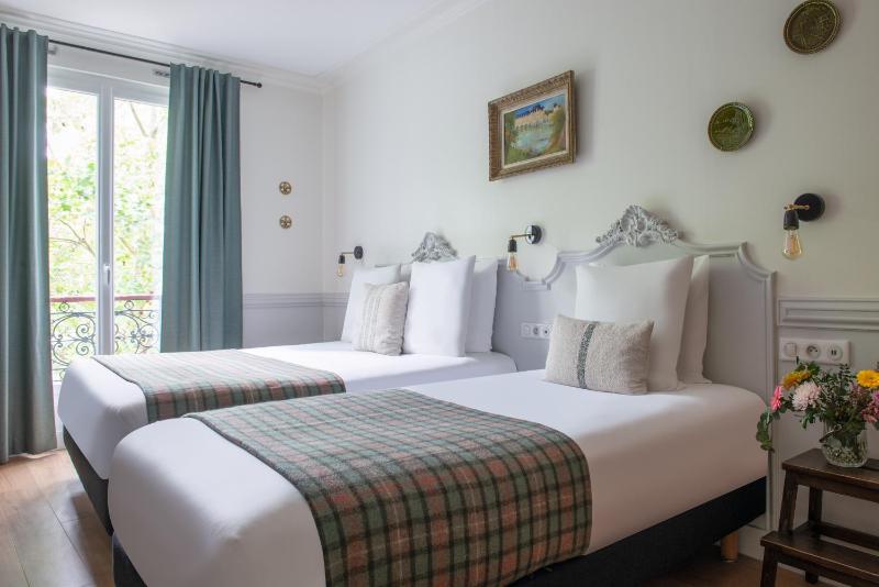 Triple Premium room image 3