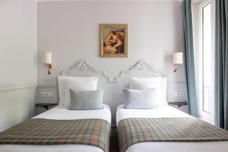 Twin Premium Room  image 1