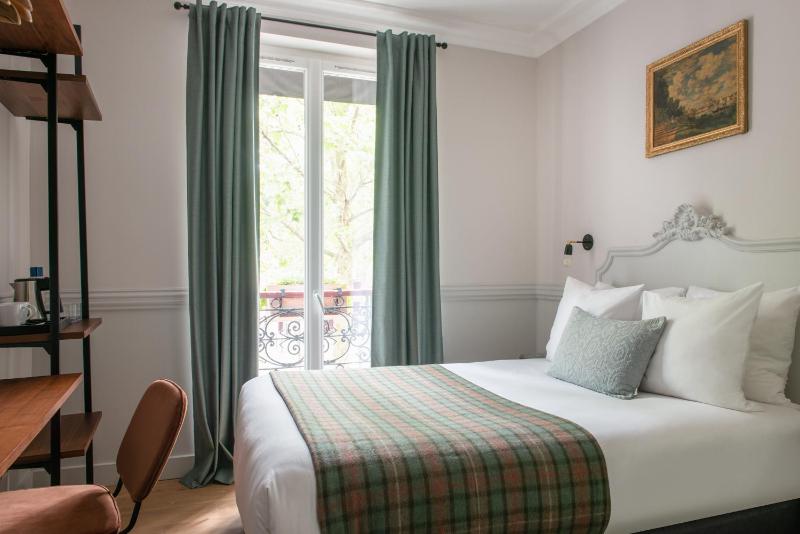 Superior Double Room image 4