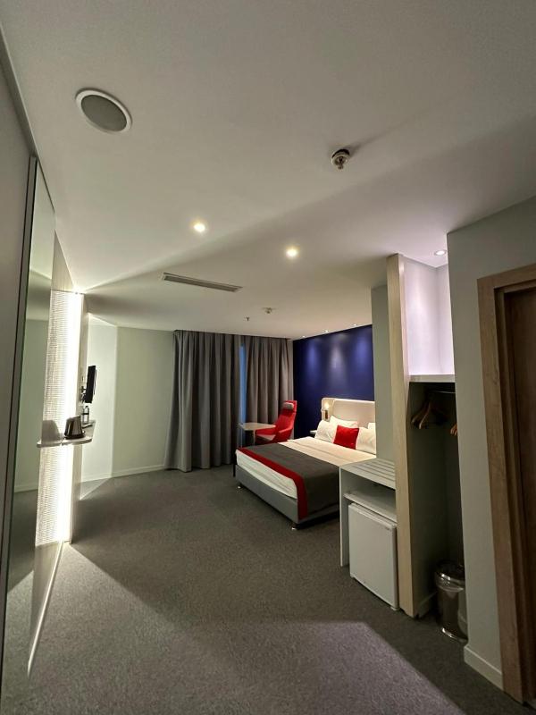 Double Room - Non-Smoking  image 1