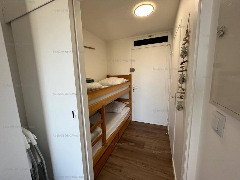 Studio cabine à 100m plage et commerces avec climatisation et parking - FR-1-100-326 - image 7