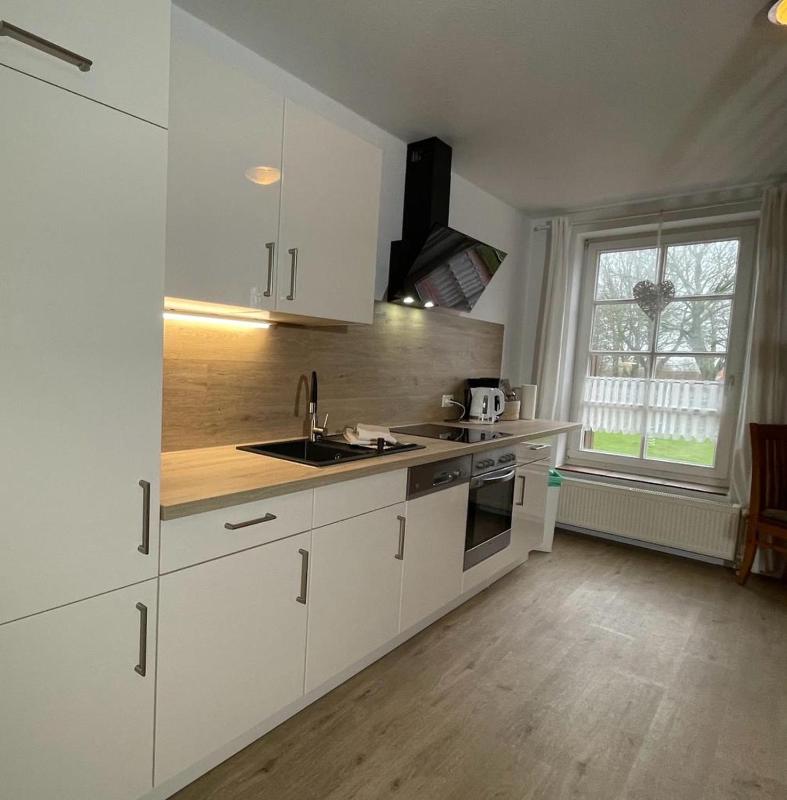Three-Bedroom Apartment image 4