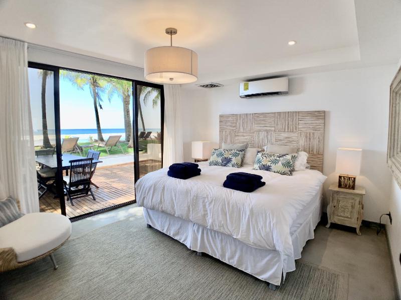 Modern Beachfront Paradise - Hermosa Palms 8 - image 4