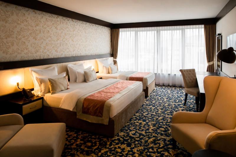 Regency Triple Room image 1