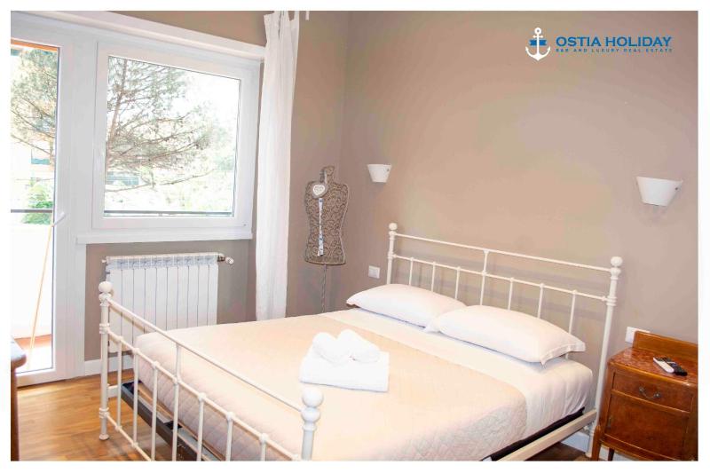 Executive Home - image 11