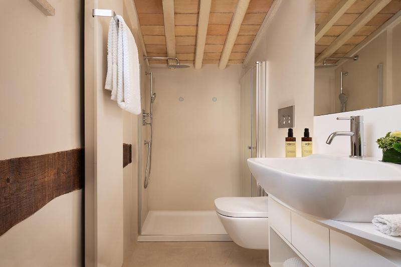 Penthouse Suite (4 adults) image 3