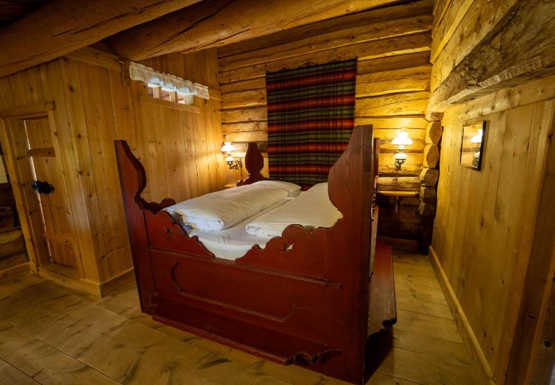 Superior Double Room image 1