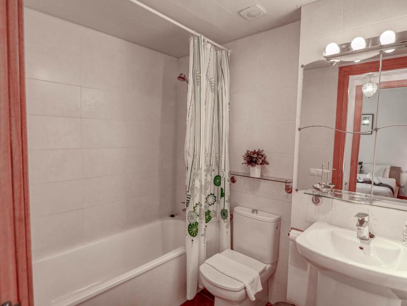 Mimosa Apartment by Hello Homes Sitges - image 5
