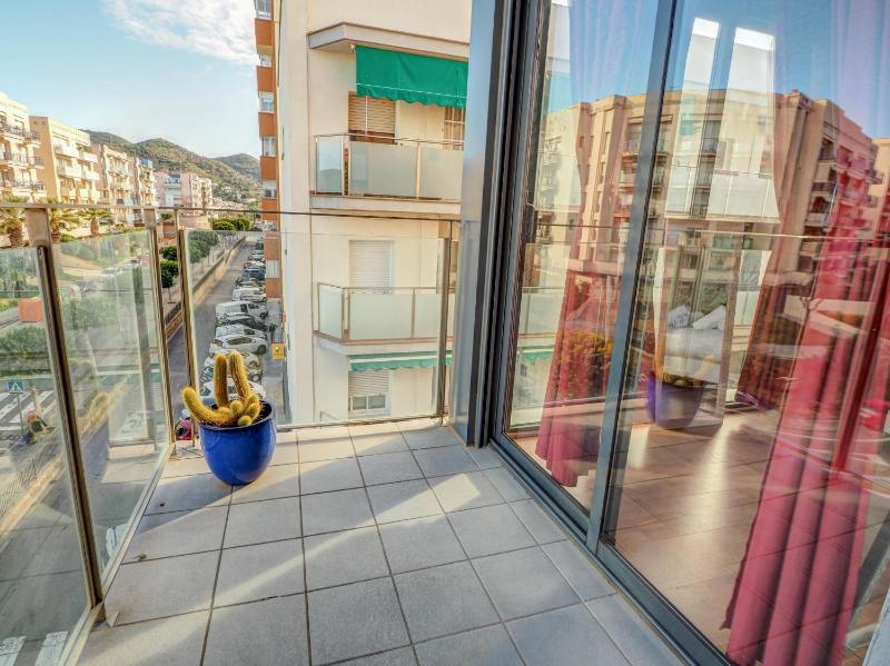 Mimosa Apartment by Hello Homes Sitges - image 6
