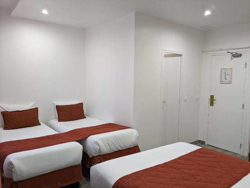 Triple Room image 2