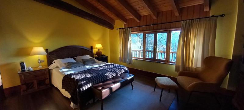 Superior Double Room image 3