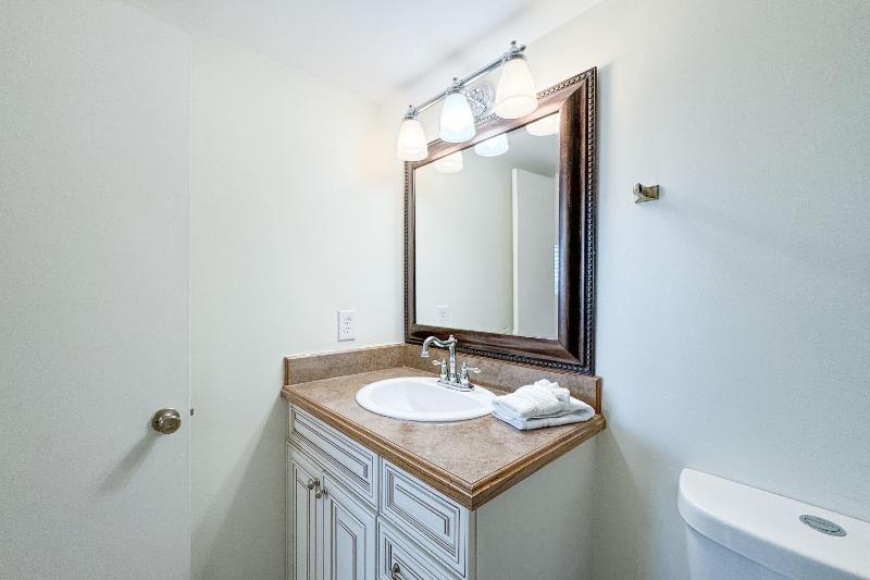 Edgewater West Unit 75 - image 8