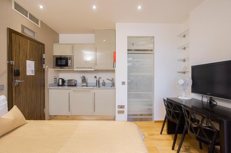 Double Studio image 4