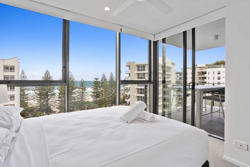 Beachside Stay at Sandbar Apartments Burleigh Heads - image 9