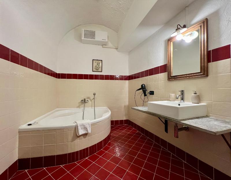 Suite image 4