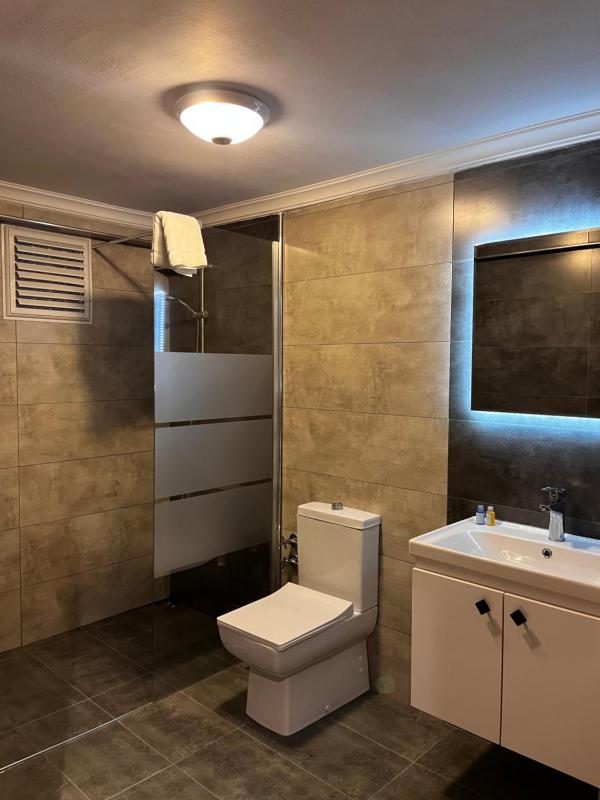 Standard Triple Room image 3