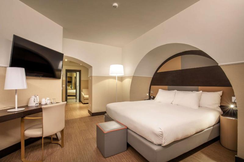 Family Connecting Rooms image 1