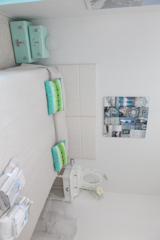 Double or Twin Room with Private Bathroom image 1