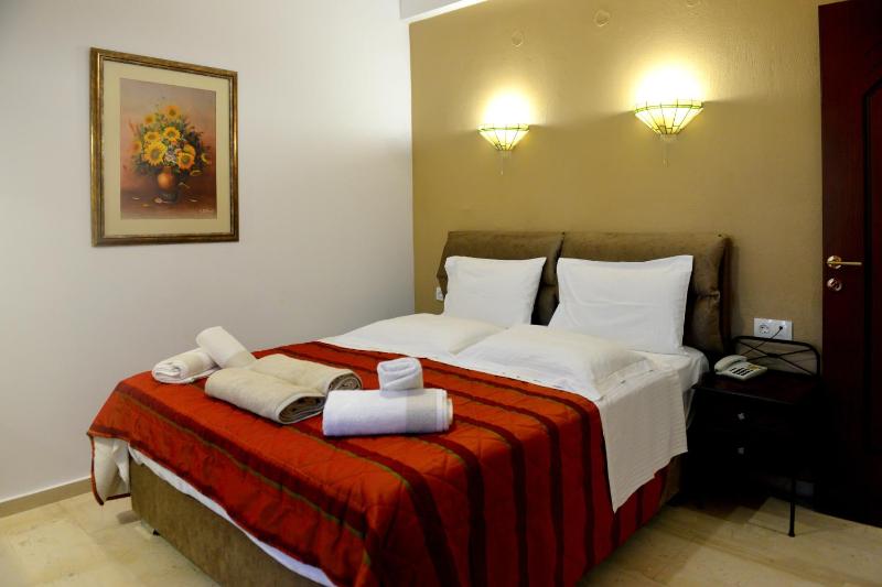 Skiathos Island Suites - image 4